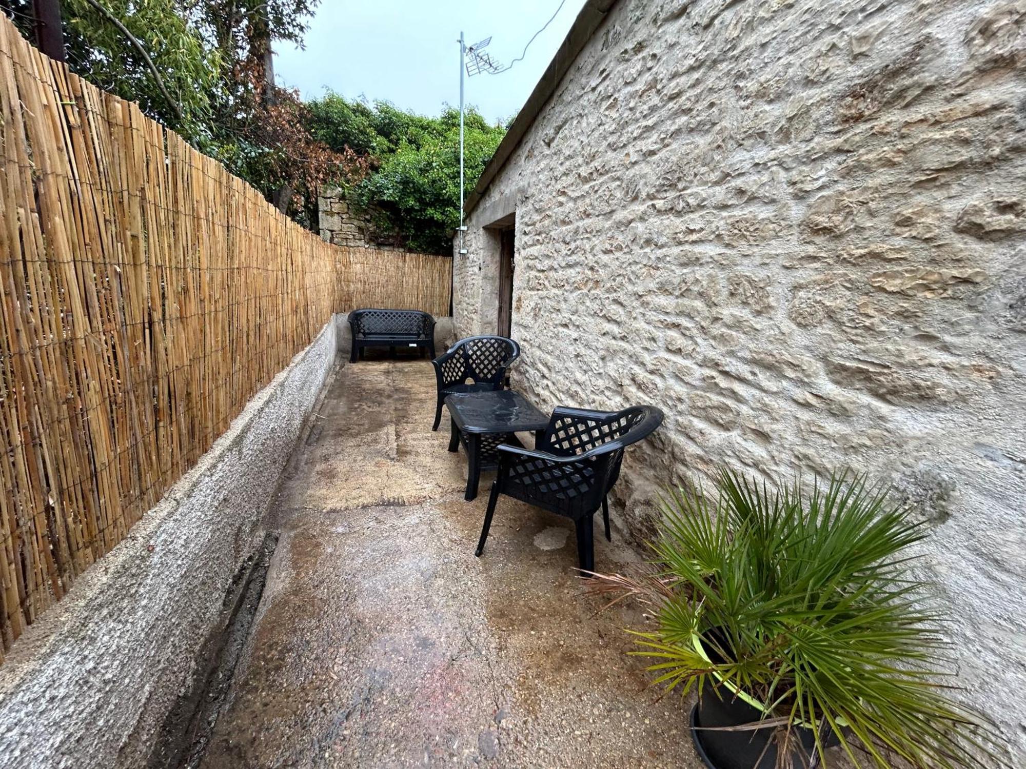 Studio Nanteuil-en-Vallée Exterior photo